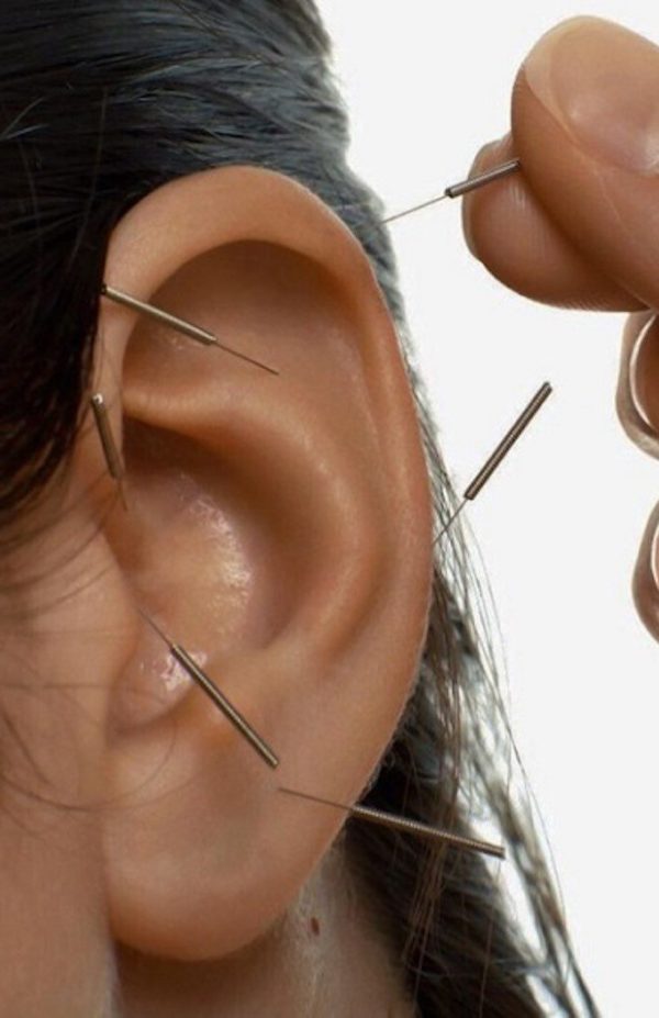 services-treatment_825x1275 Corporate Wellness